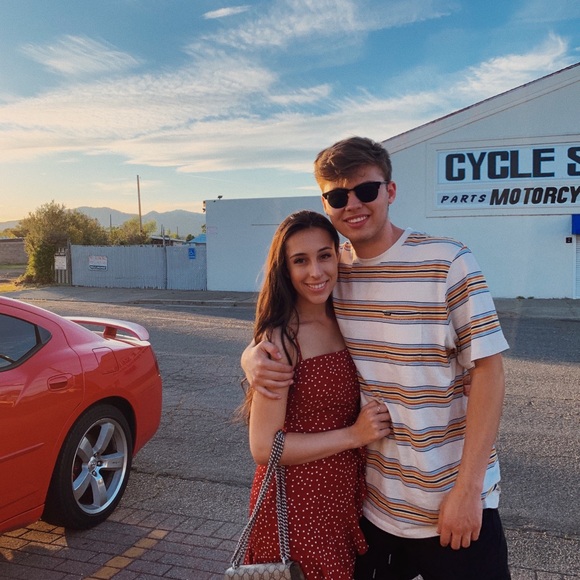 Meet your Posher, Katy - Picture 3 of 7